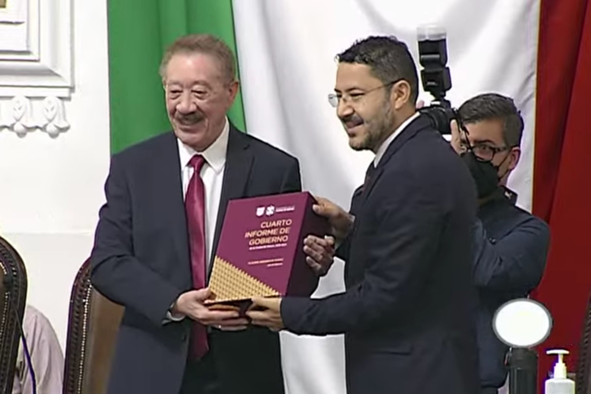 Martí Batres entrega al Congreso de CDMX el Cuarto Informe de Claudia Sheinbaum