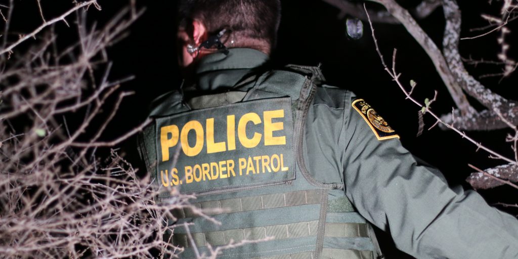 Ataques armados contra agentes fronterizos de CBP desatan operativo en borde EE.UU.-México