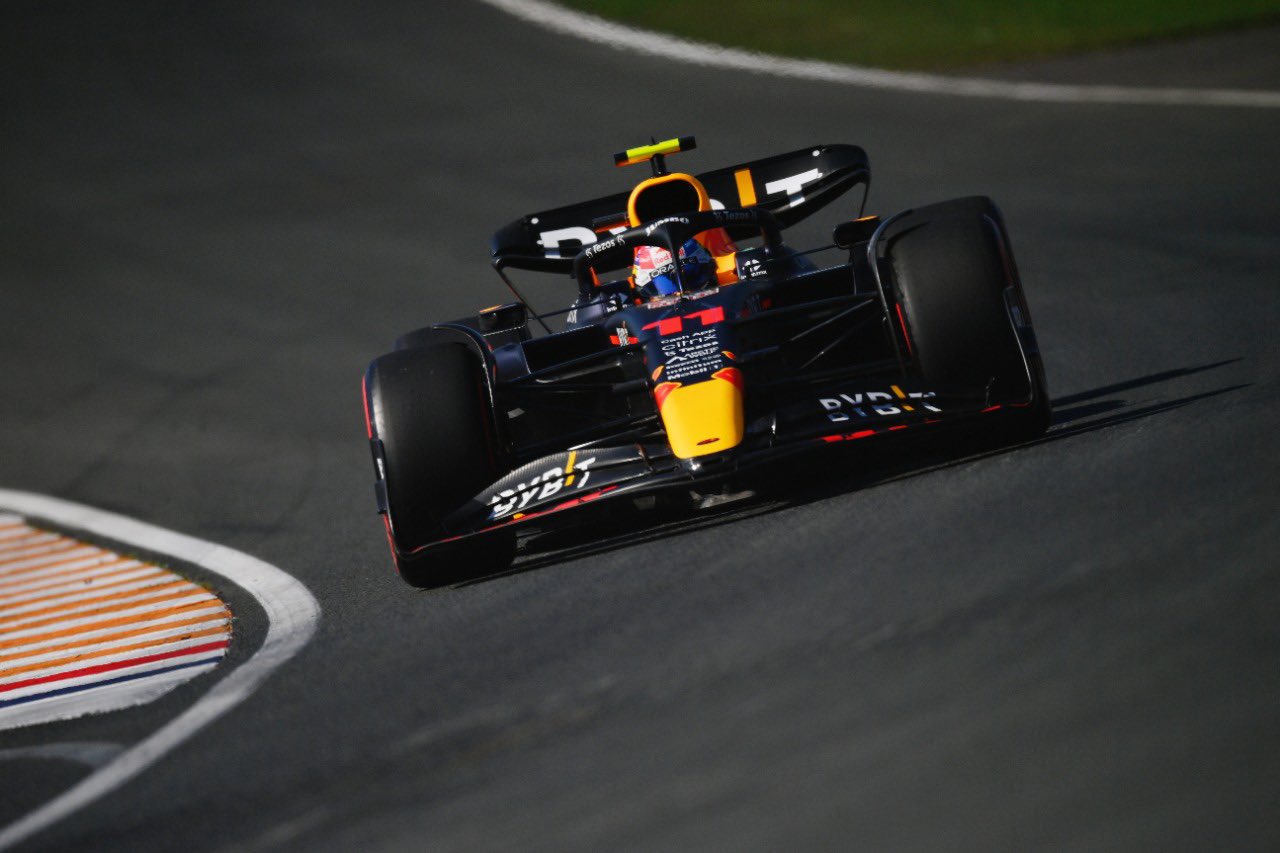 Leclerc se lleva la pole en el GP de Italia; ‘Checo’ Pérez perderá sitios por penalizaciones