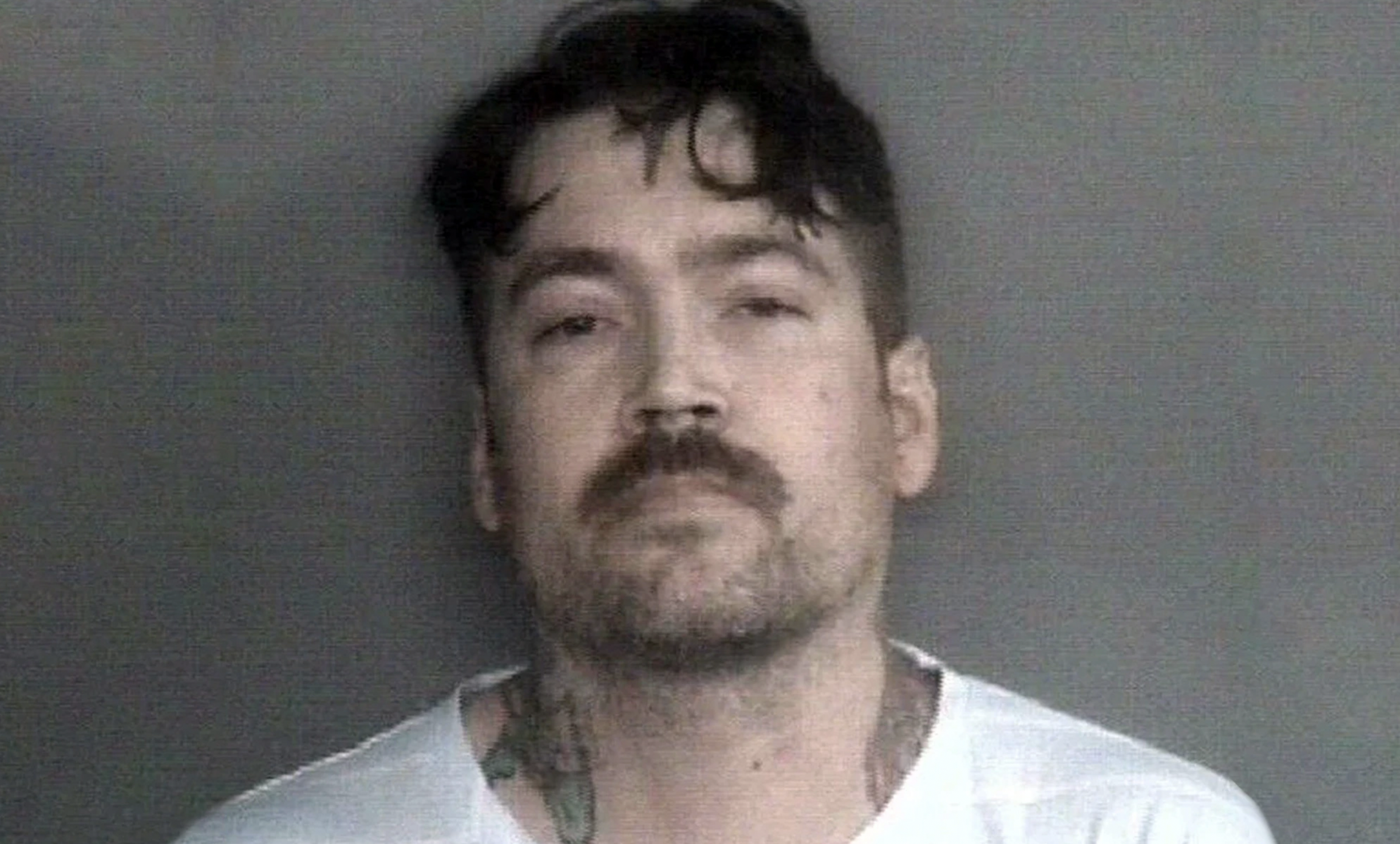 Detienen a hombre que planeaba tiroteo “al estilo” de matanza en Las Vegas Detienen a hombre que planeaba tiroteo “al estilo” de matanza en Las Vegas