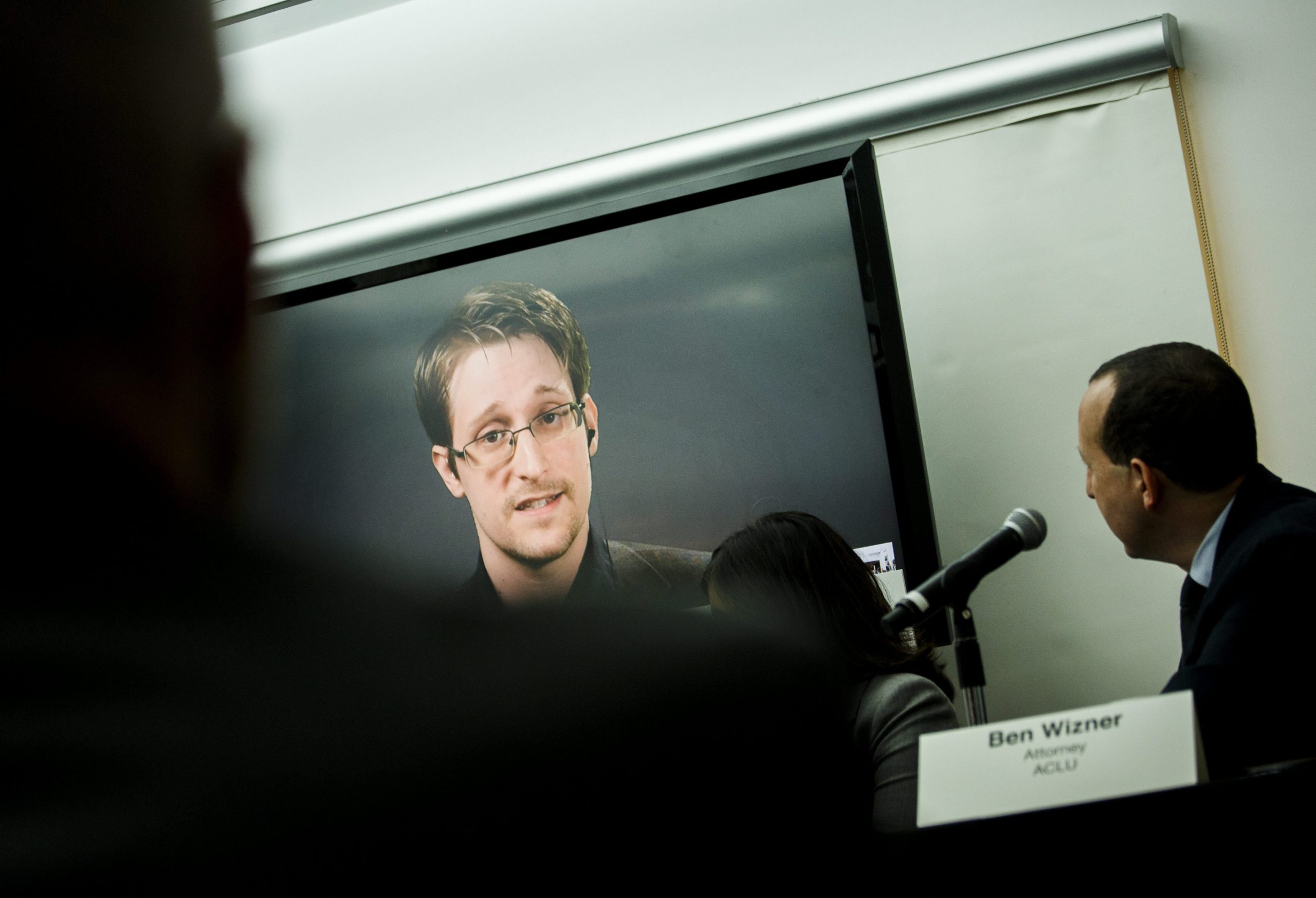 EE.UU. insiste en la extradición de Snowden pese a su ciudadanía rusa