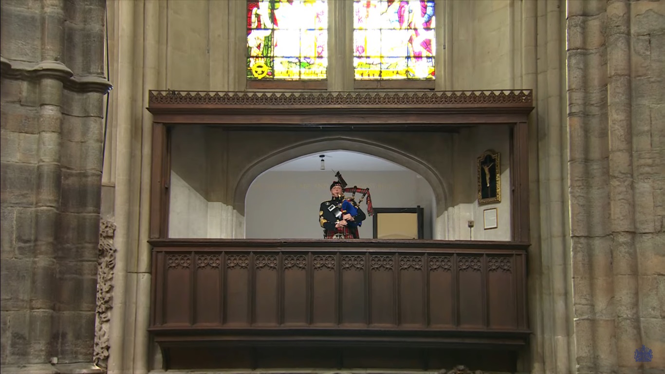 Un lamento interpretado por el gaitero real cierra el funeral de Isabel II Un lamento interpretado por el gaitero real cierra el funeral de Isabel II