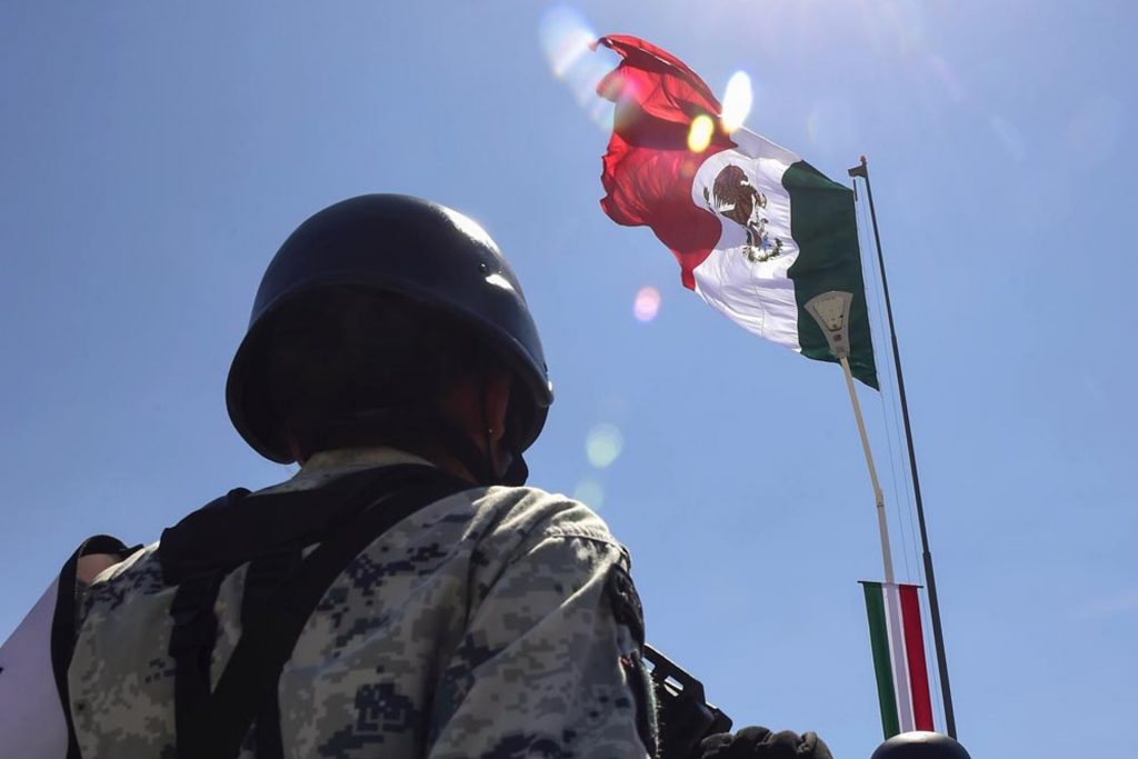 Publica López Obrador reforma a la Guardia Nacional en el DOF - guardia-nacional-bandera-1024x683