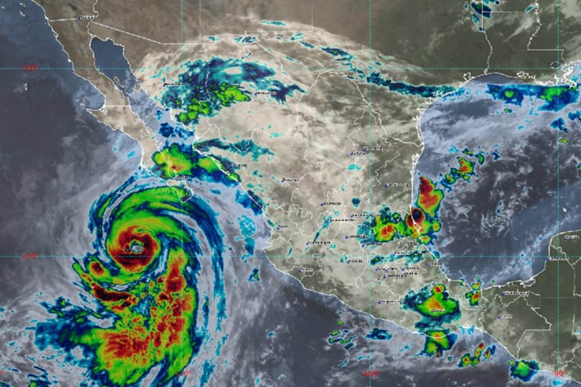 Kay se intensificó a huracán de categoría 2: SMN