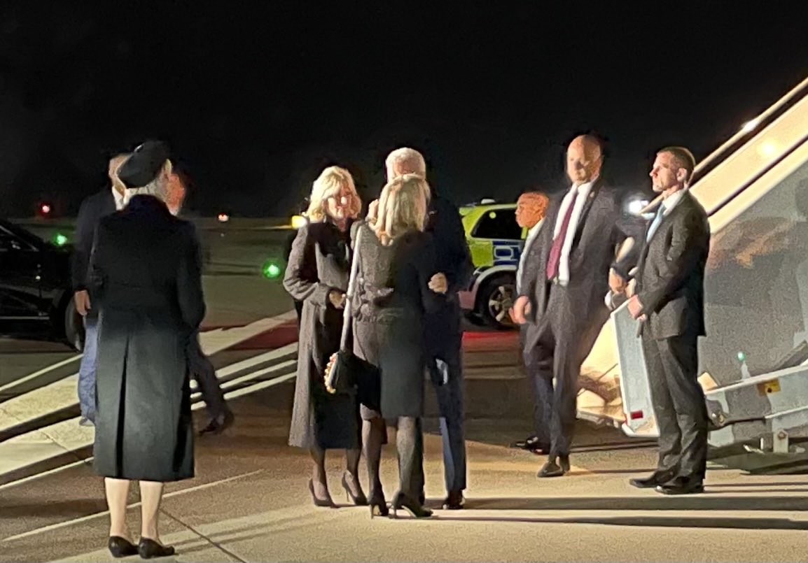 Biden llega a Londres para participar en el funeral de Isabel II Biden llega a Londres para participar en el funeral de Isabel II
