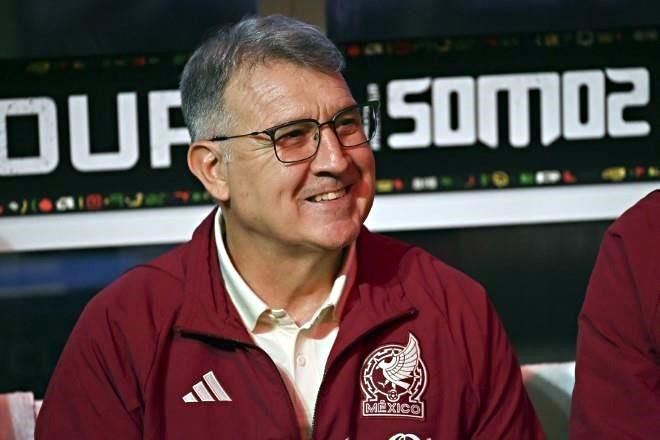 Hartazgo Tricolor - jose-luis-cuevas-balon-al-oleo-hartazgo-tricolor-2