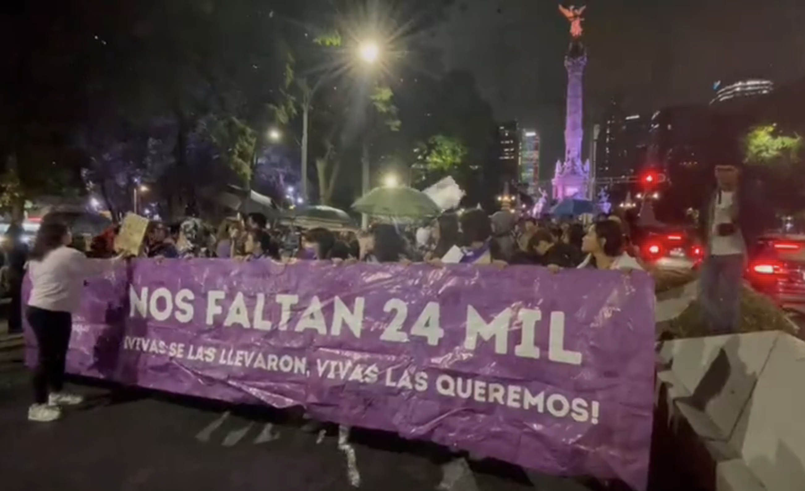 Realizan marcha contra militarización del país desde el Ángel de la Independencia