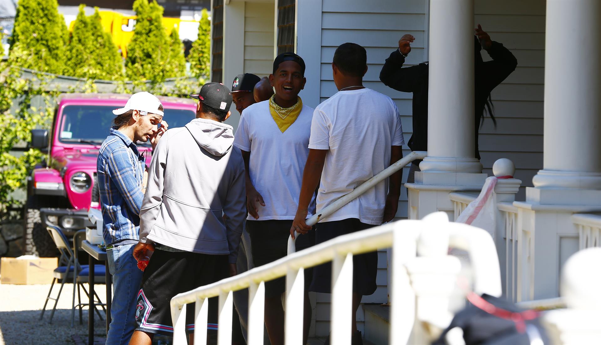 Gobernador de Florida critica política migrante de Biden; “no mueve un dedo”, condena Gobernador de Florida critica política migrante de Biden; “no mueve un dedo”, condena