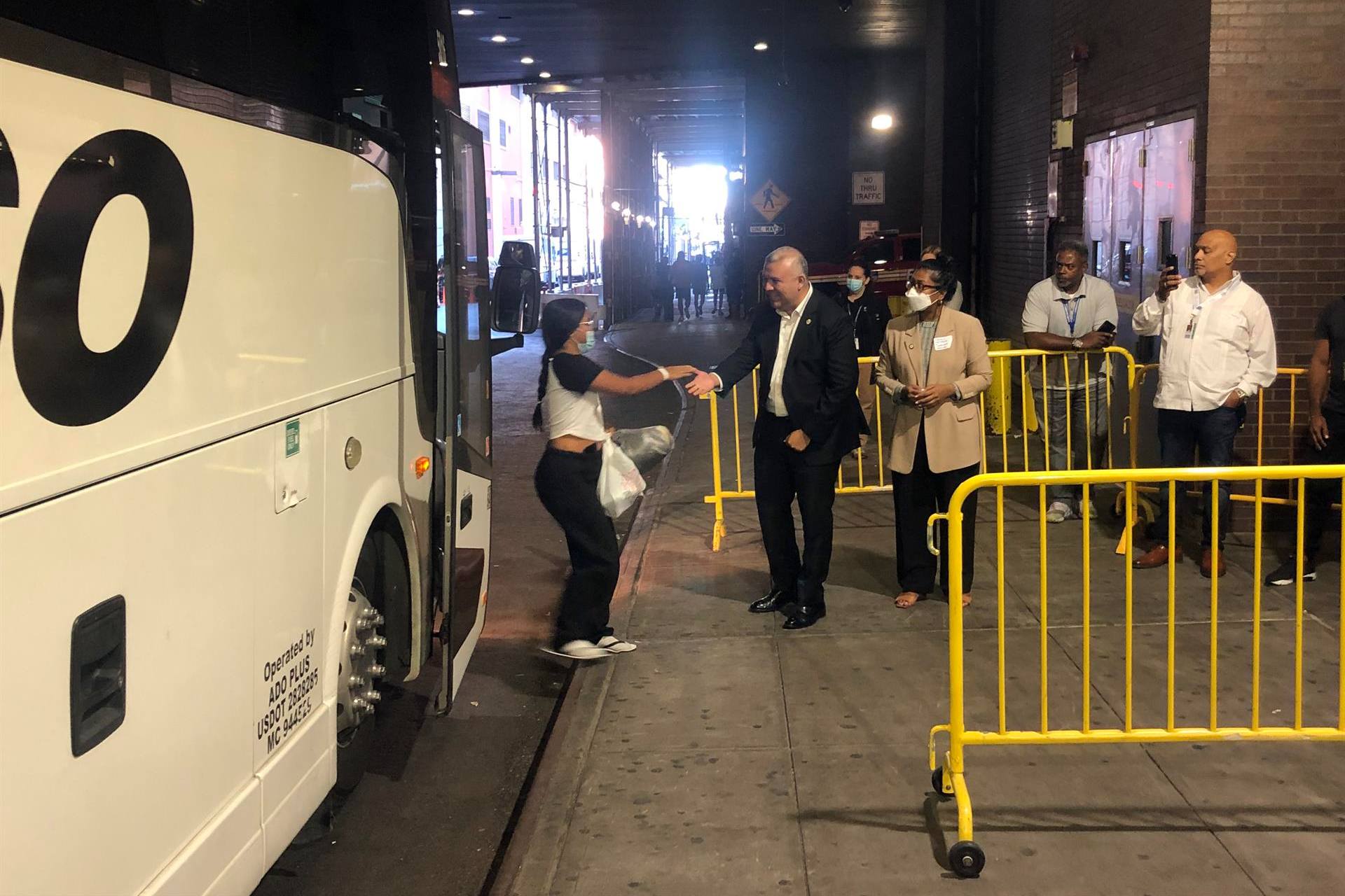 Casi 10 mil migrantes han sido enviados de Texas a “ciudades progresistas” Casi 10 mil migrantes han sido enviados de Texas a “ciudades progresistas”