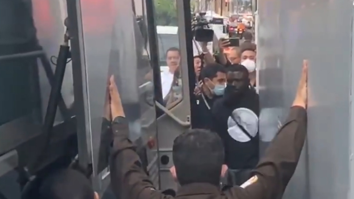 Retienen a 60 migrantes en Puebla pese a tener permisos temporales Retienen a 60 migrantes en Puebla pese a tener permisos temporales