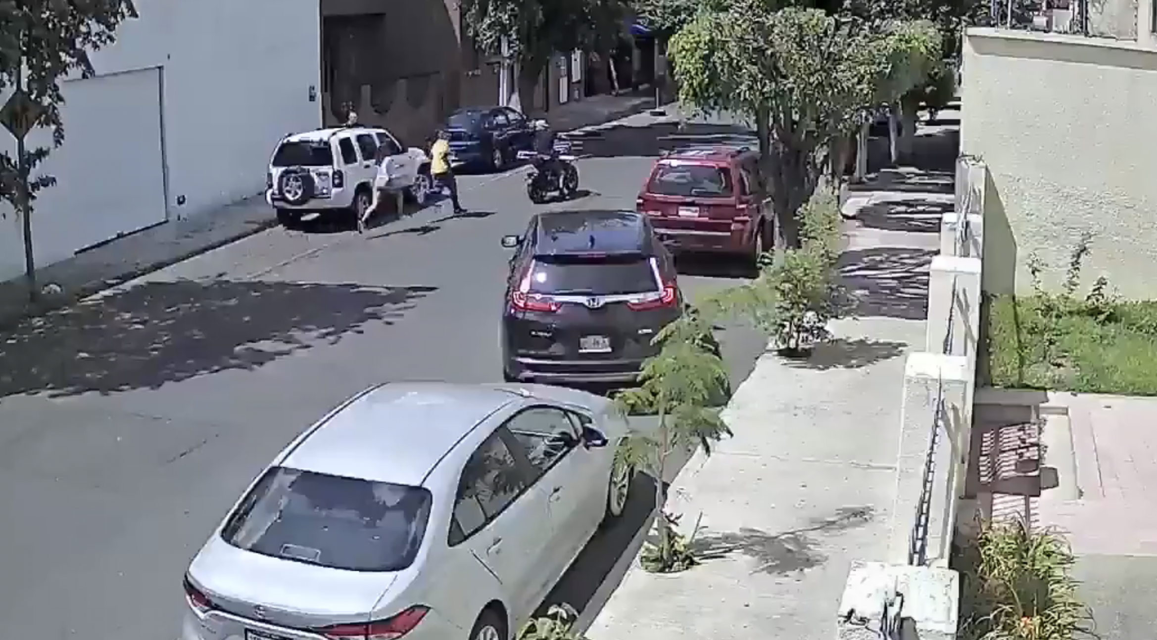 #Video Mujer artista marcial golpea a ladrón en Guadalajara #Video Mujer artista marcial golpea a ladrón en Guadalajara