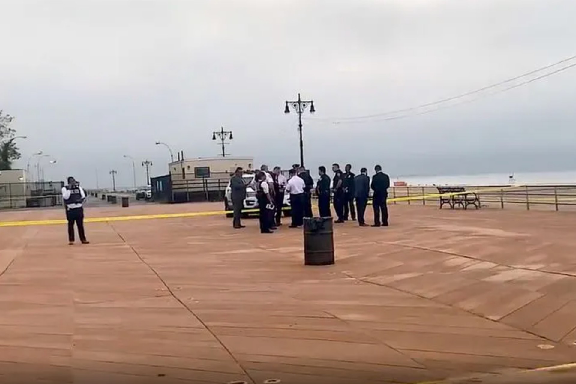 Tres niños aparecen muertos en orilla de una playa de Nueva York Tres niños aparecen muertos en orilla de una playa de Nueva York