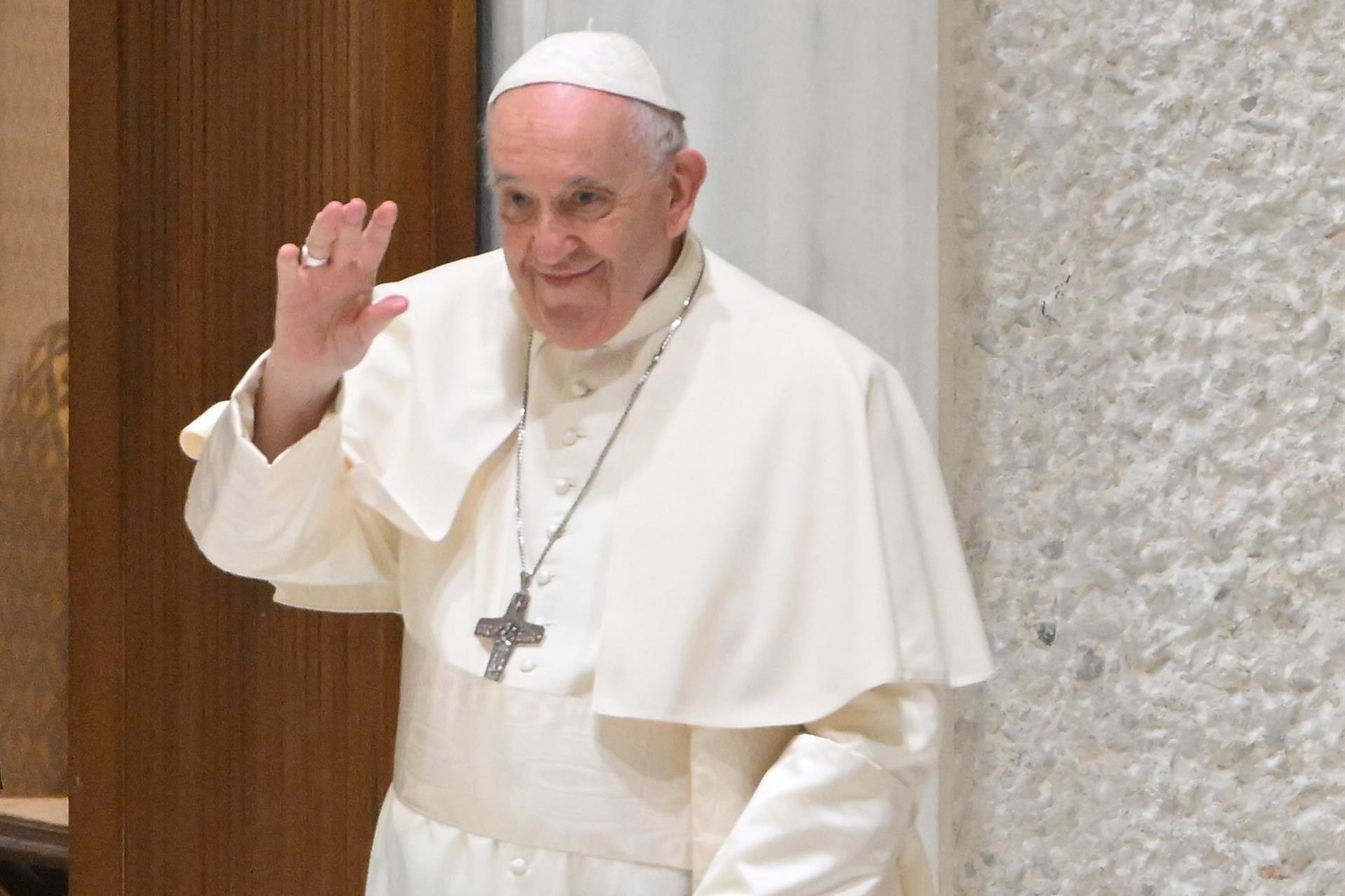 Papa Francisco viaja a Kazajistán para pedir la paz con resto de líderes religiosos