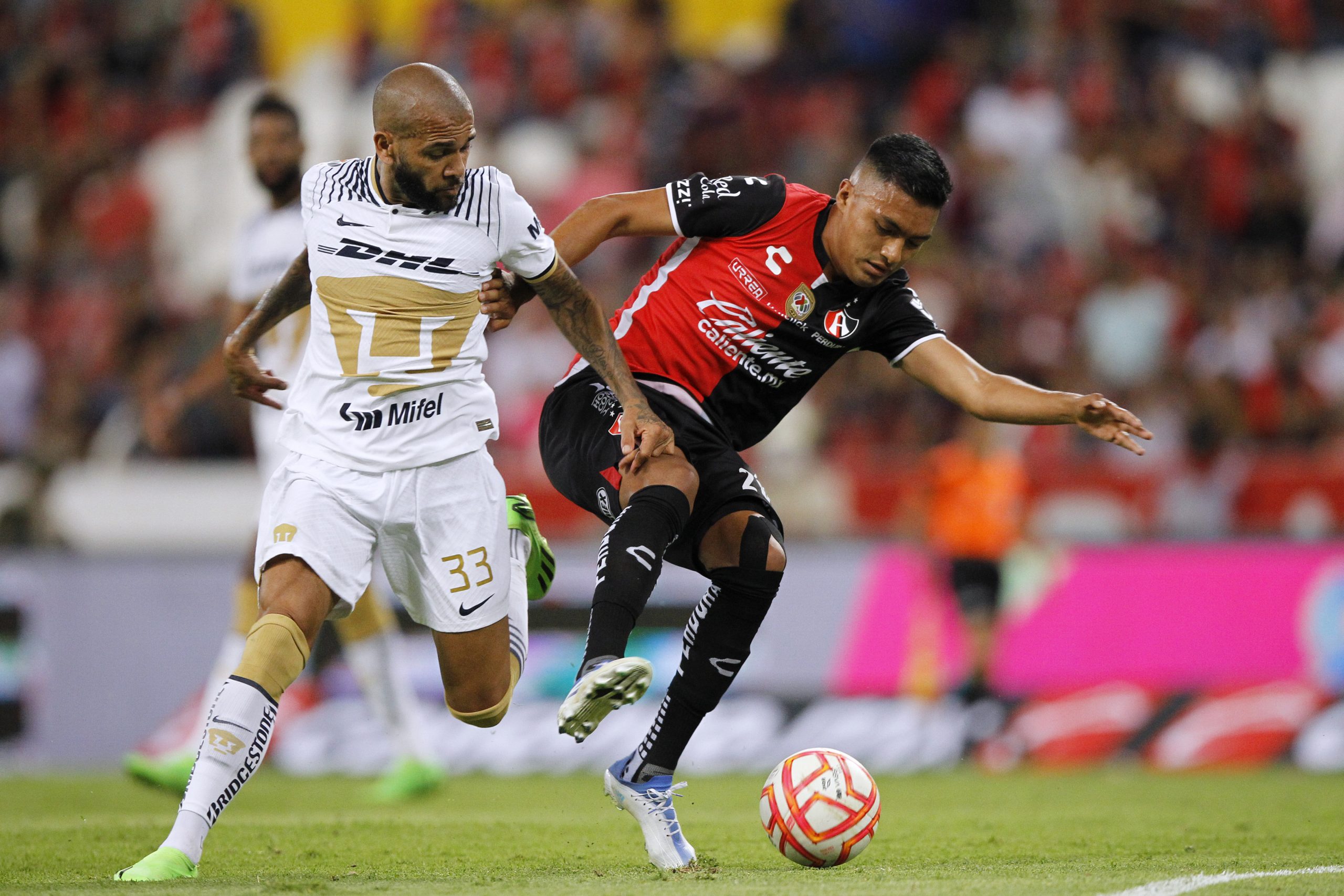 Pumas reincorpora a director de fuerzas básicas tras descartar corrupción