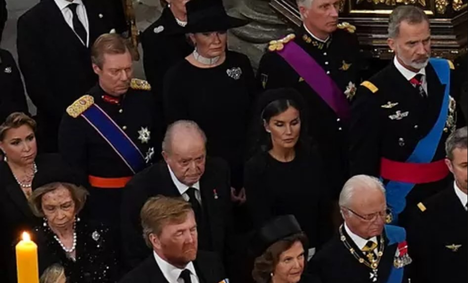 Felipe VI y su padre, juntos en público por primera vez en dos años