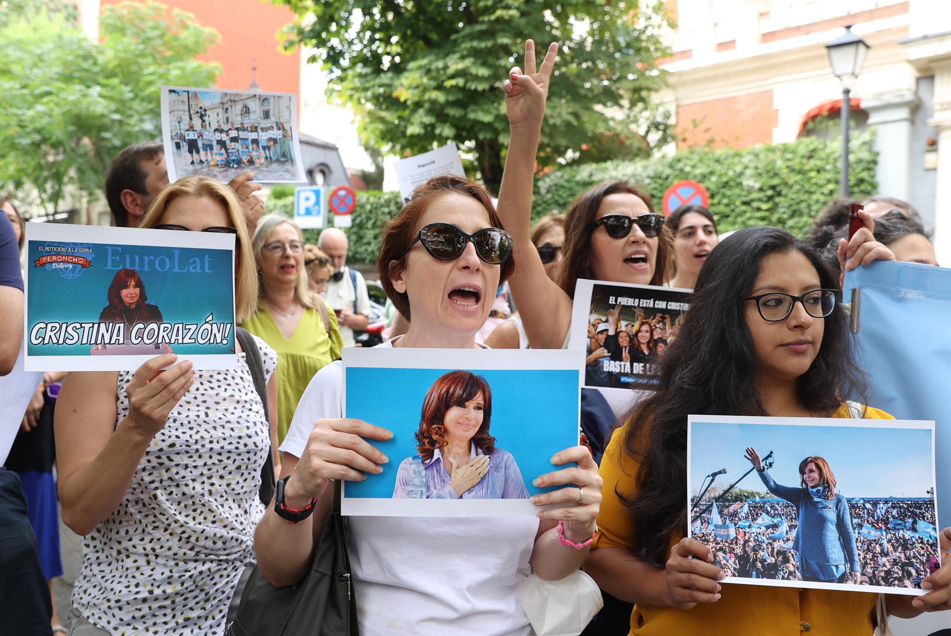 Hallan 100 balas en vivienda de detenido por atentar contra Cristina Kirchner Hallan 100 balas en vivienda de detenido por atentar contra Cristina Kirchner