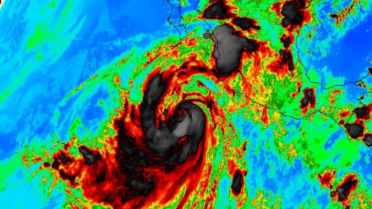 Suspenden clases en Sinaloa y BCS por huracán Kay Suspenden clases en Sinaloa y BCS por huracán Kay