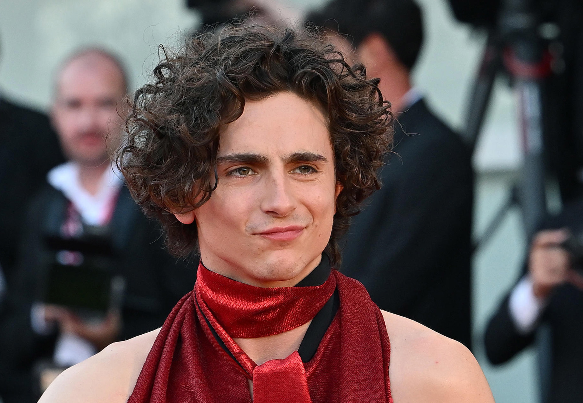 Timothée Chalamet, un caníbal enamorado a la caza del León de Oro Timothée Chalamet, un caníbal enamorado a la caza del León de Oro