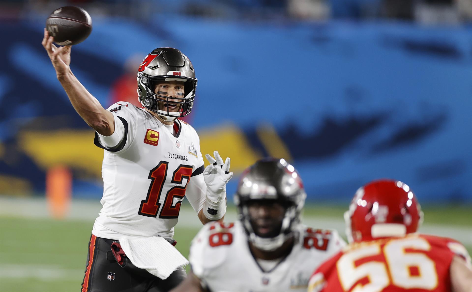 Tom Brady afirma que su fuego competitivo arde para ir por su Super Bowl 8