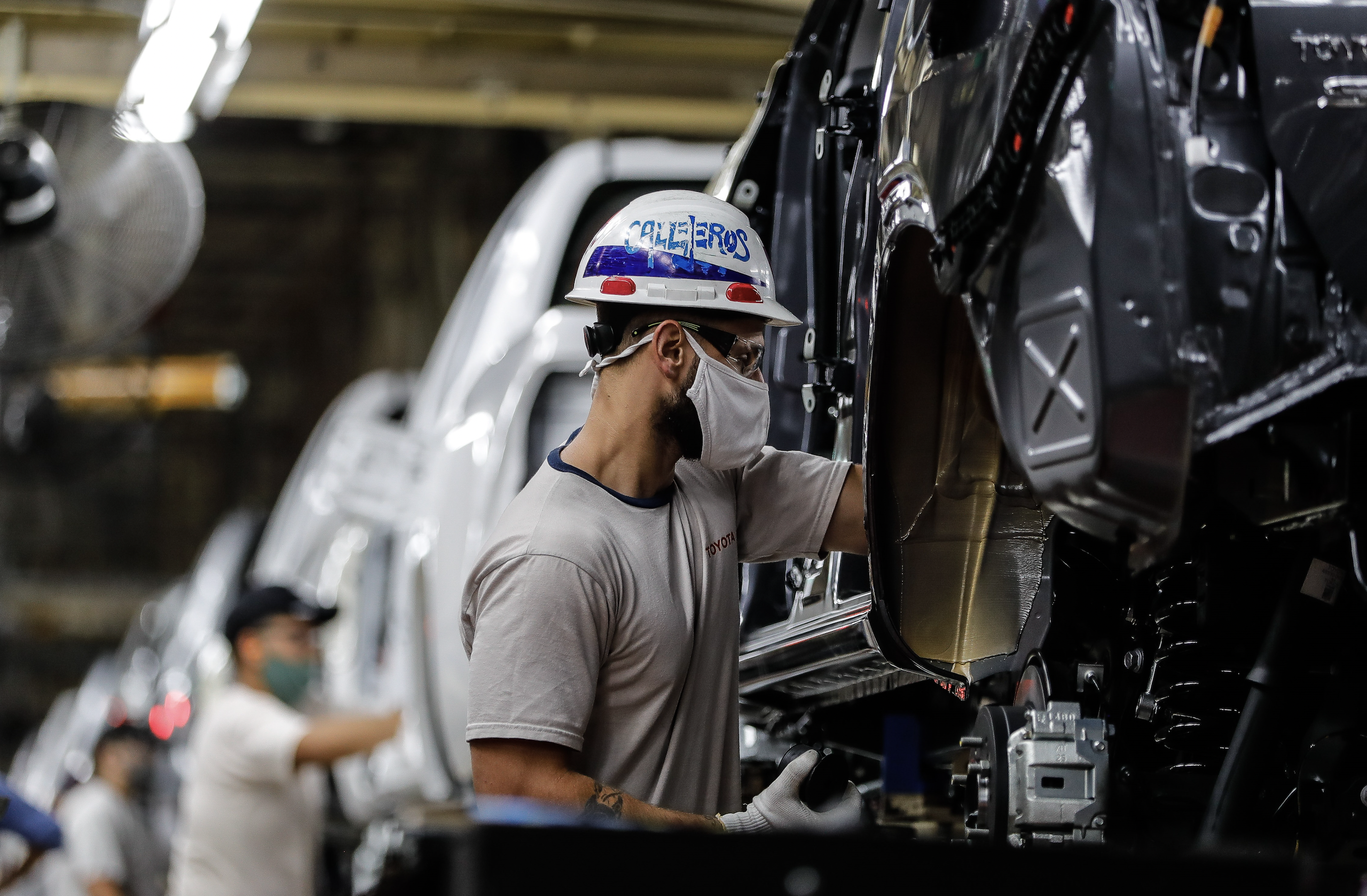 Toyota cierra producción y venta de vehículos en Rusia Toyota cierra producción y venta de vehículos en Rusia