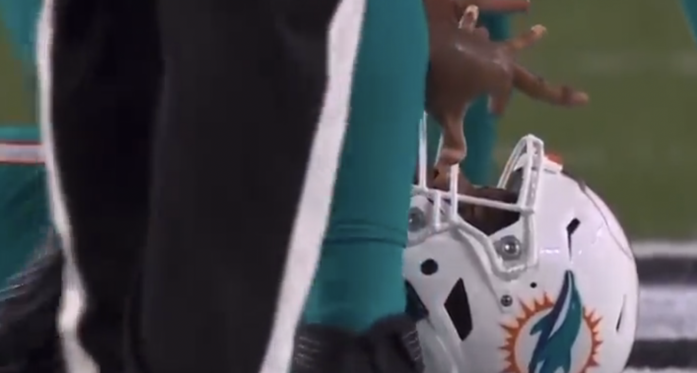 Lesión de Tua Tagovailoa reabre debate sobre el protocolo NFL para golpes en la cabeza