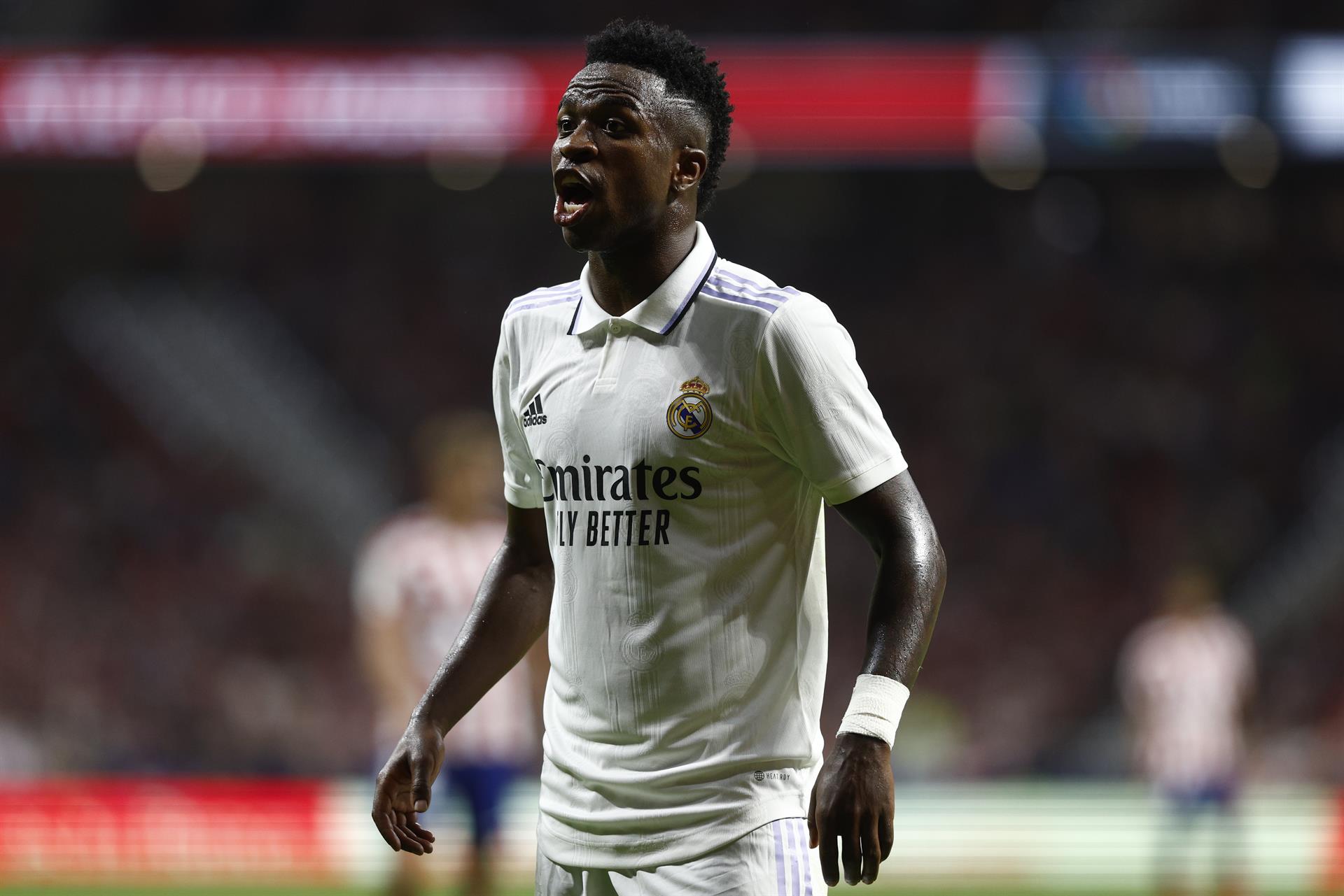 Fiscalía de Madrid investigará cánticos racistas a Vinícius Jr. Fiscalía de Madrid investigará cánticos racistas a Vinícius Jr.