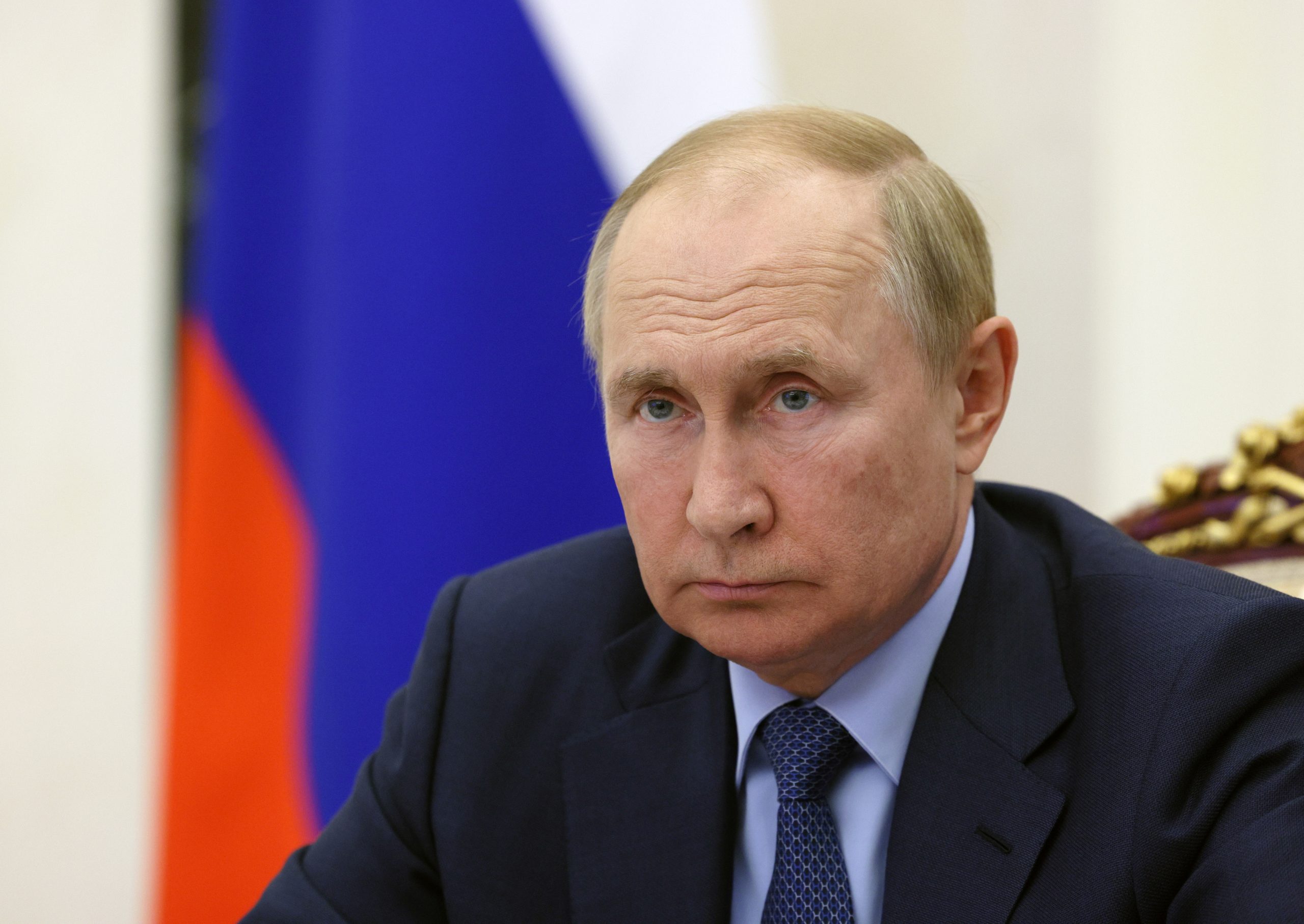 Putin firma una ley que endurece penas por deserción y rendición de militares Putin firma una ley que endurece penas por deserción y rendición de militares