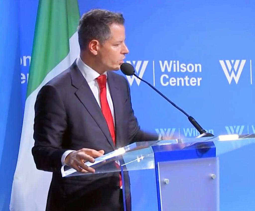 Explica Alejandro Murat estrategias para disminuir la pobreza en Washington D.C. Explica Alejandro Murat estrategias para disminuir la pobreza en Washington D.C.