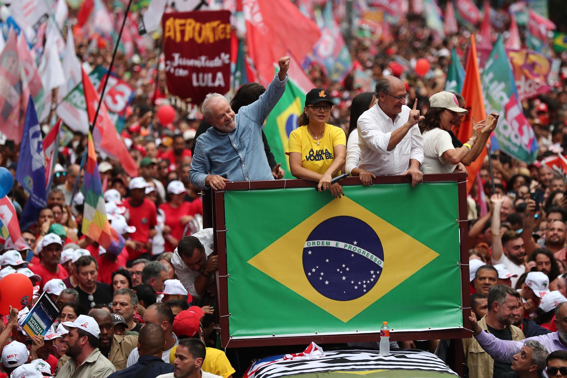 Lula promete ‘restablecer la paz’ y gobernar para ‘todos’ en Brasil