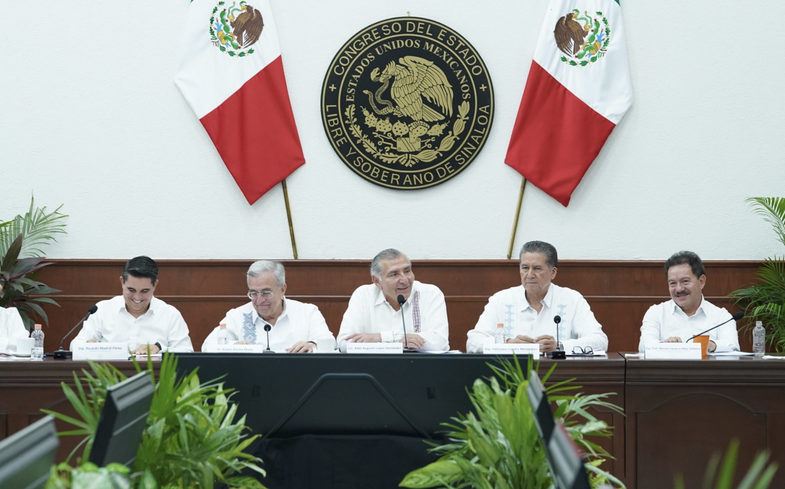 Fundamental iniciar construcción de la gobernabilidad en Sinaloa, asegura Adán Augusto López