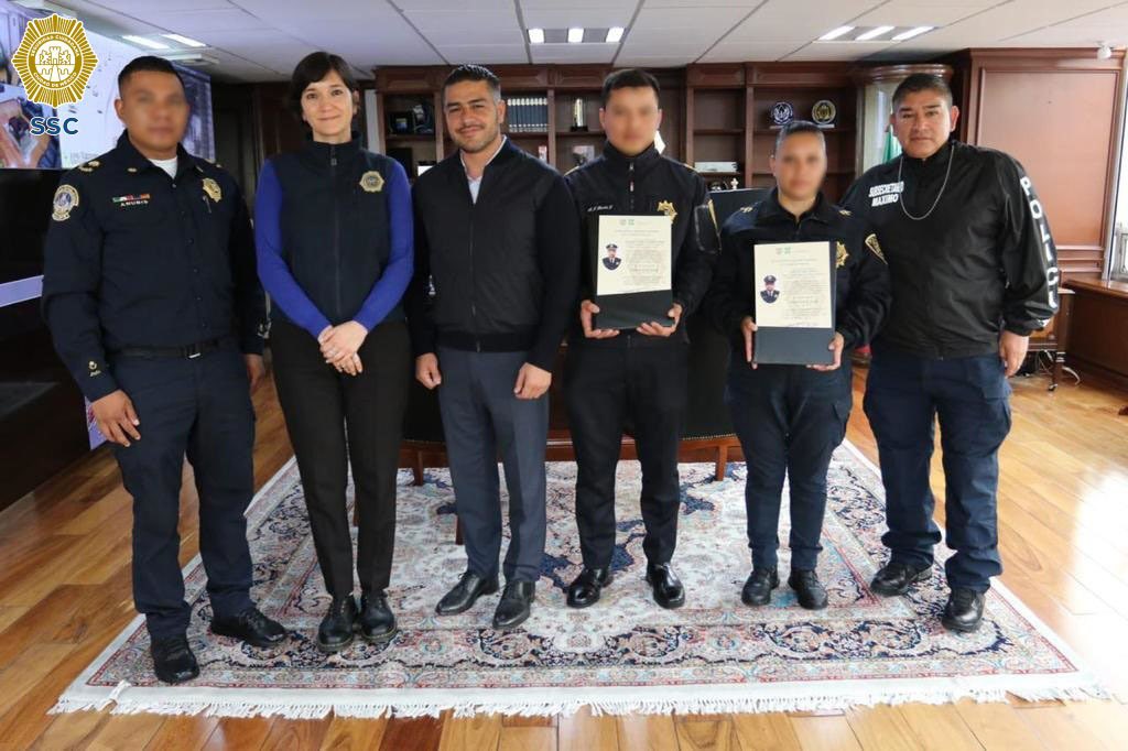 Ascienden a policías que frustraron asalto en Plaza Metrópoli