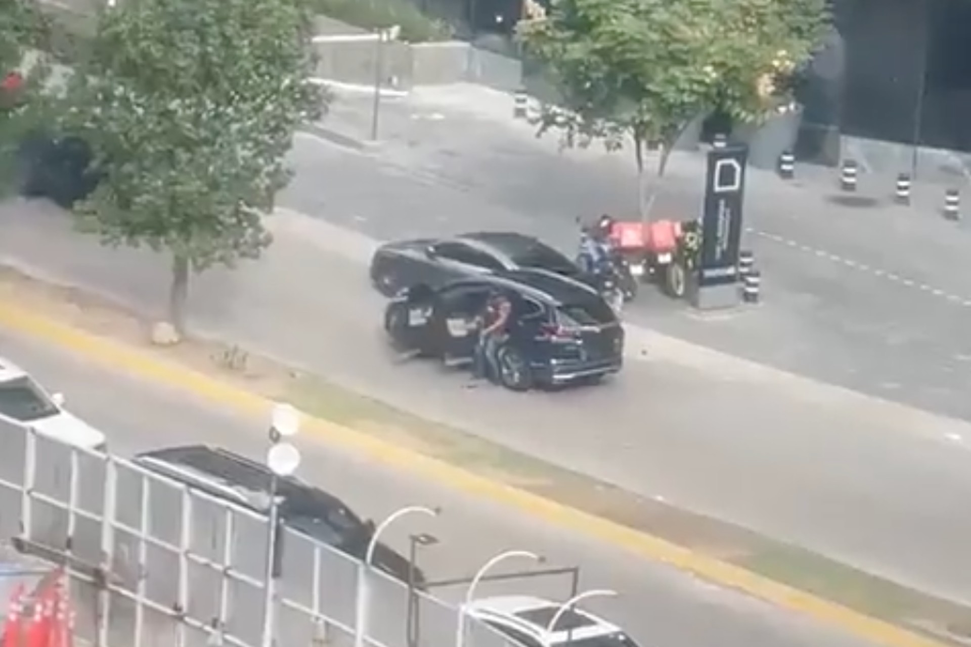 Balacera en Jalisco, por intento de secuestro hacia empresario: AMLO Balacera en Jalisco, por intento de secuestro hacia empresario: AMLO