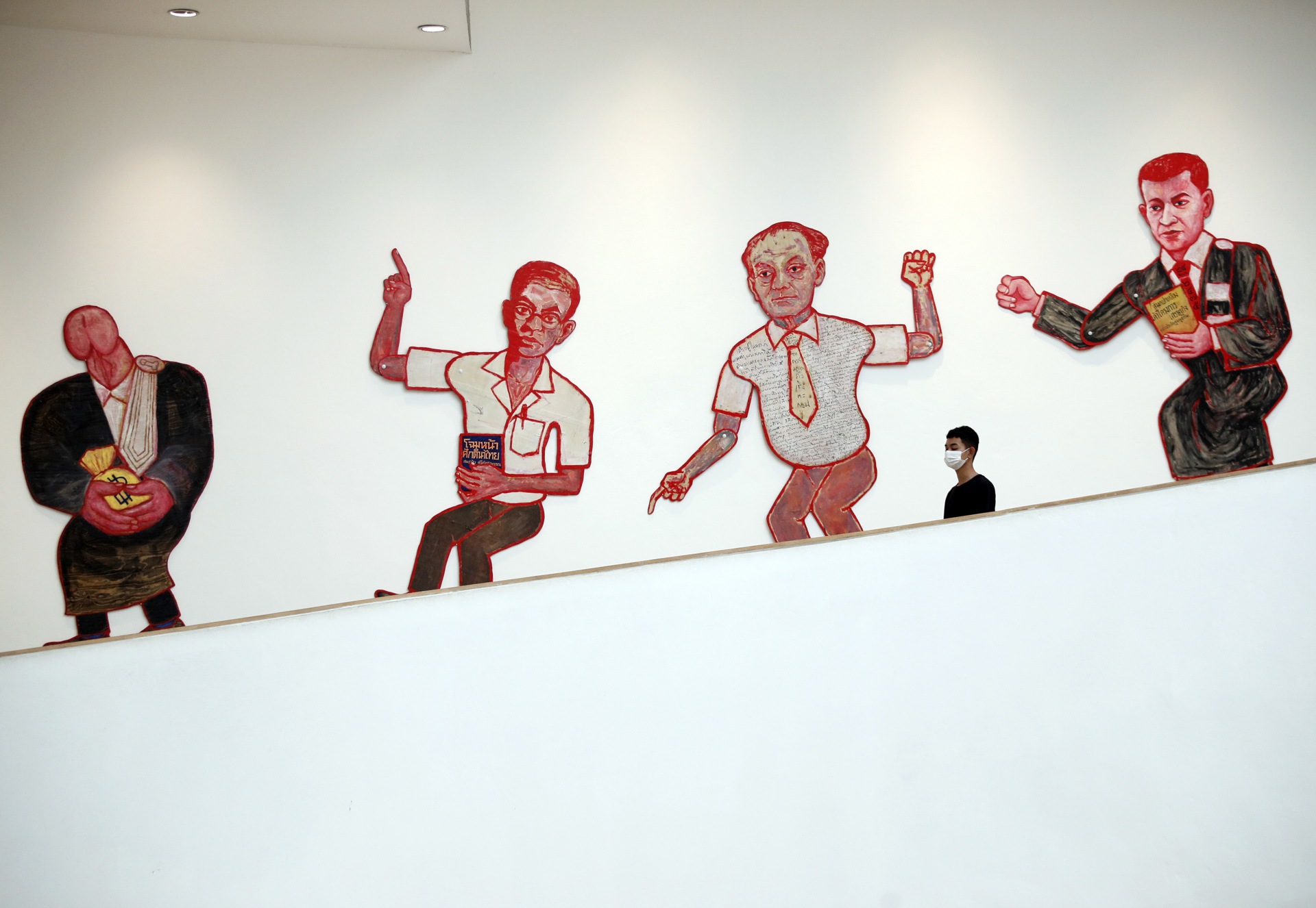 Caos y calma, la dicotomía que da el acento a la tercera Bienal de Bangkok