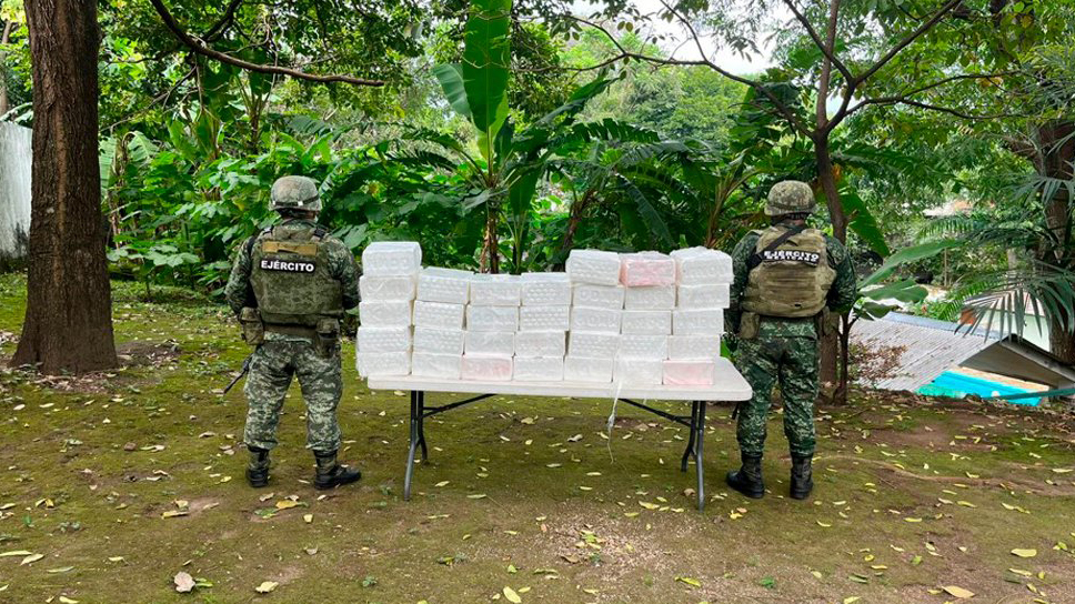 Ejército asegura en Chiapas aeronave y 340 kg de presunta cocaína - cocaina-asegurada-en-chiapas