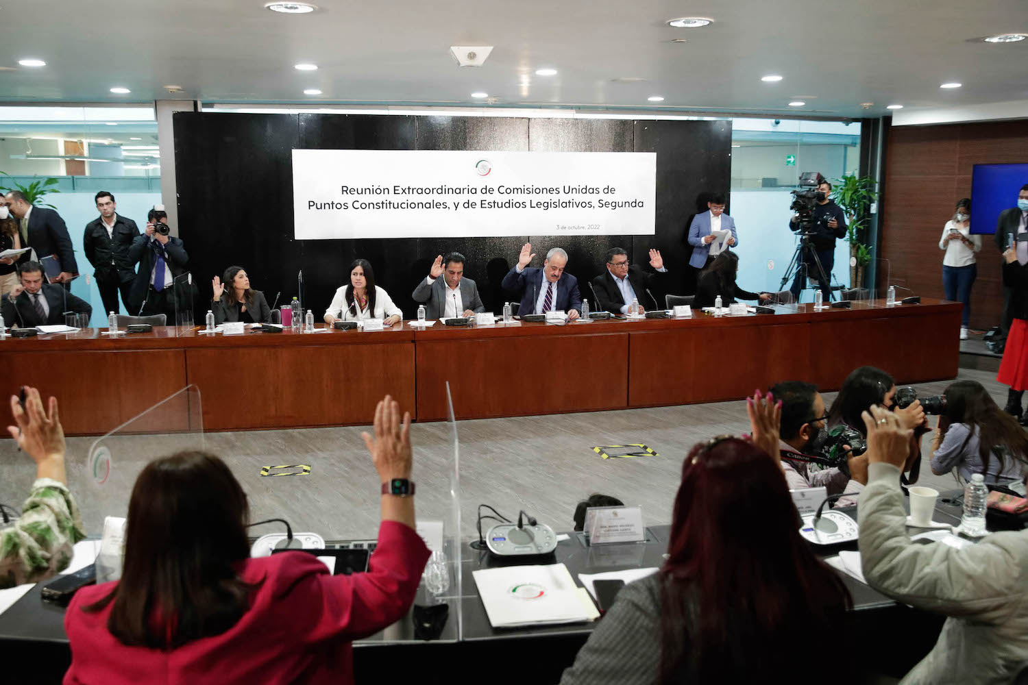 “Legisladores  no escuchan al pueblo”: AMLO previo a que Senado vote iniciativa sobre Fuerzas Armadas