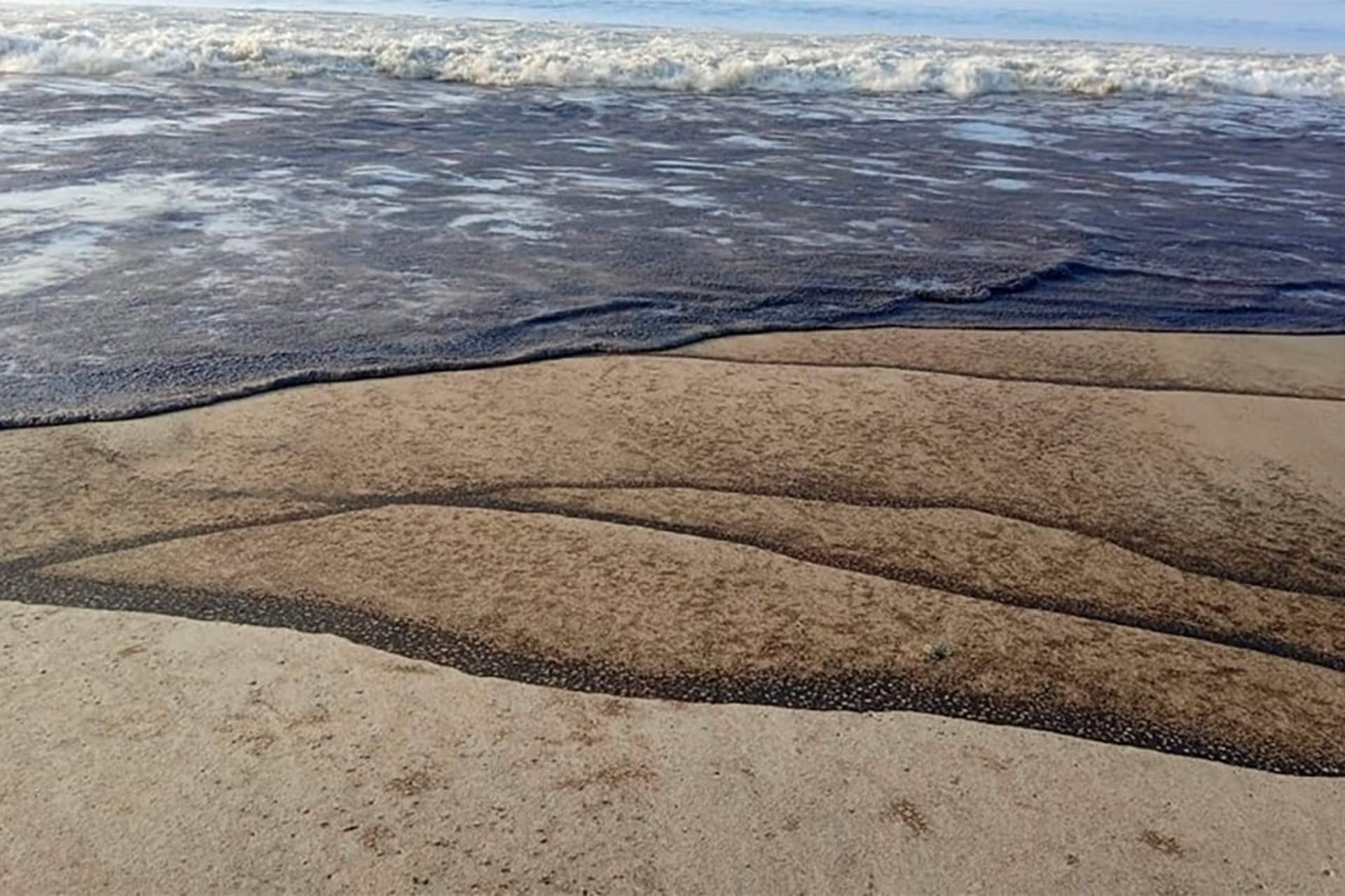 Evalúan Pemex y Marina daños por derrame de hidrocarburo en Salina Cruz, Oaxaca Evalúan Pemex y Marina daños por derrame de hidrocarburo en Salina Cruz, Oaxaca