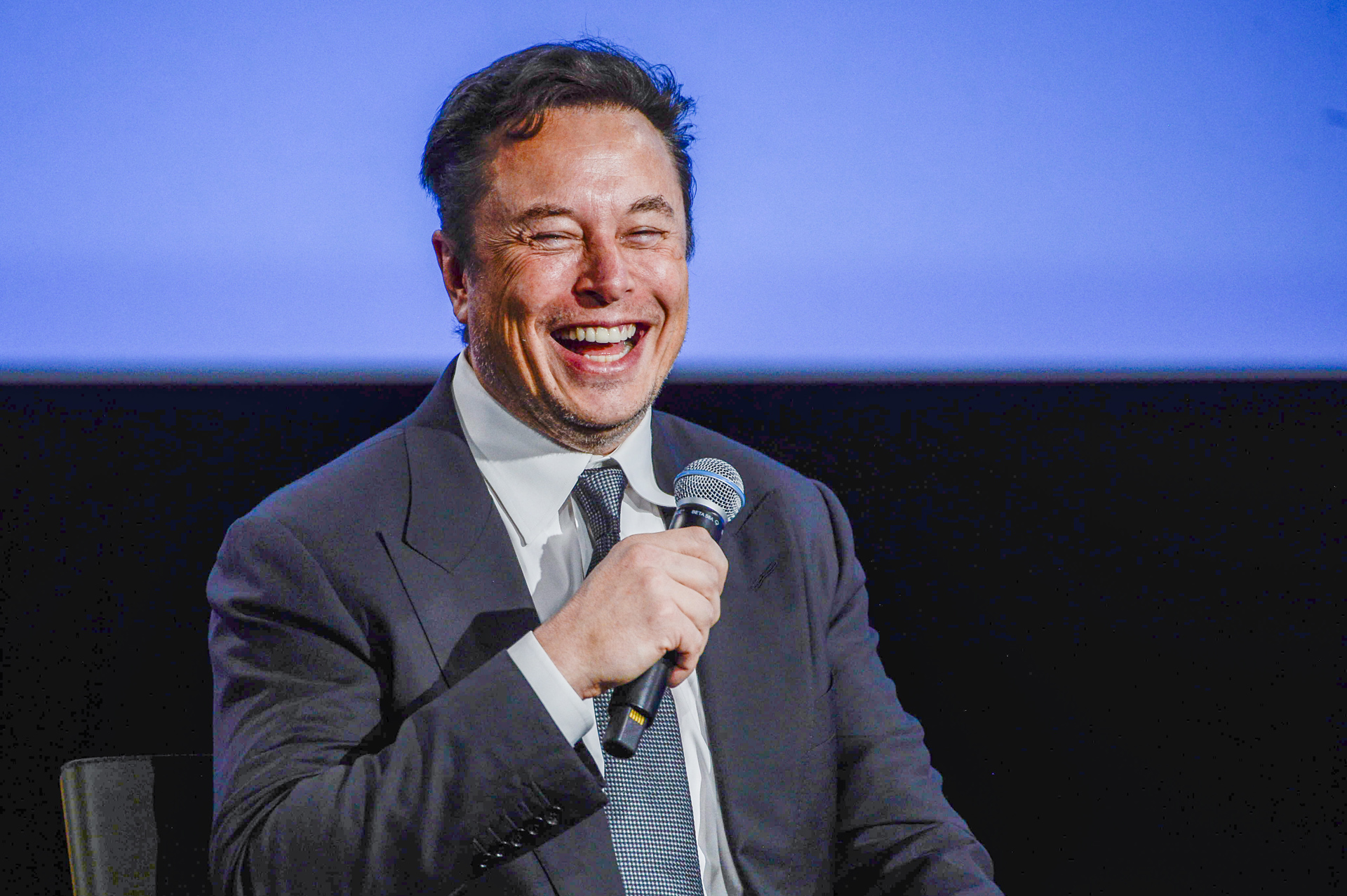 Elon Musk no se libra de los memes en su propia red social