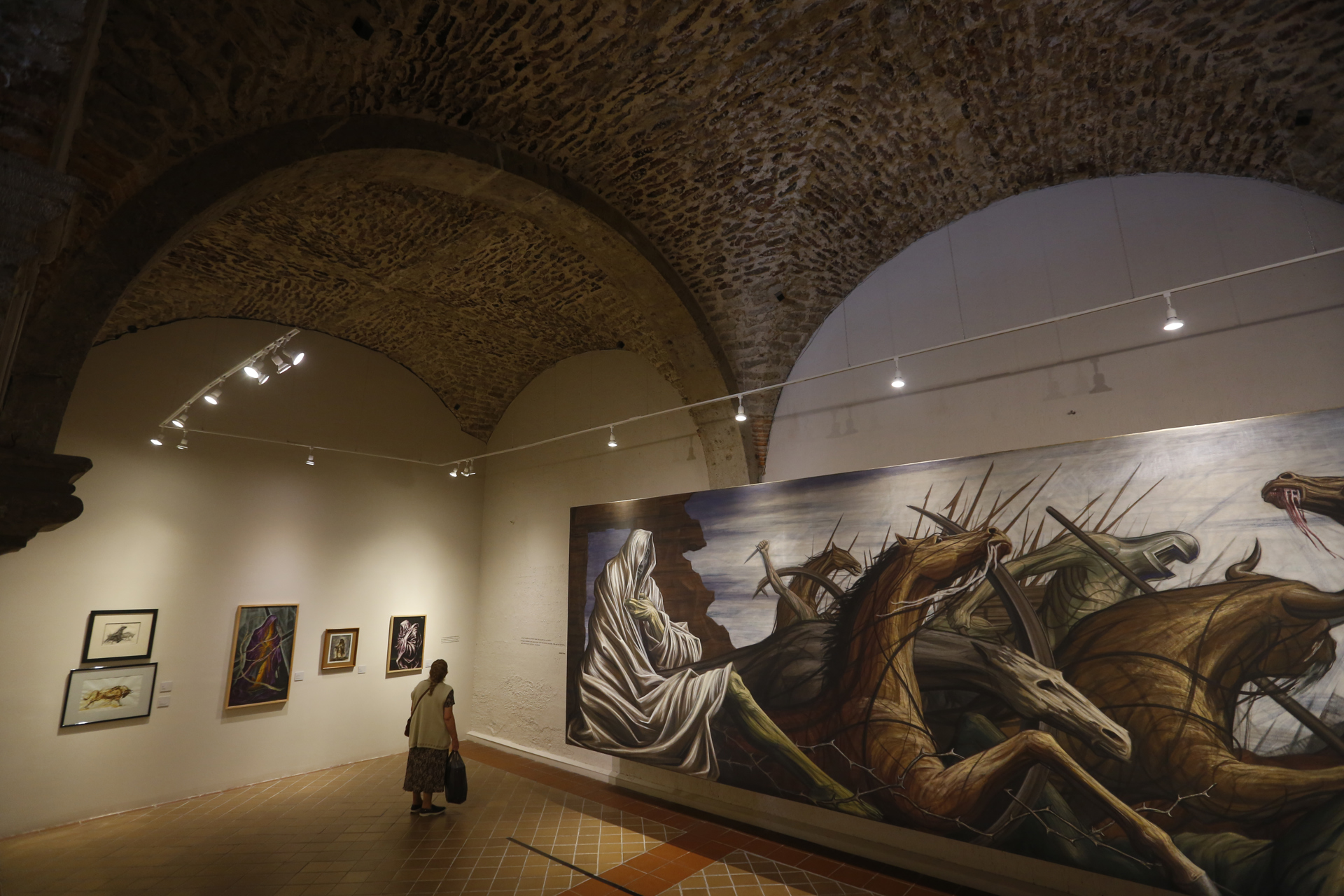 Mural transportable de Gabriel Flores se exhibe por primera vez en un museo Mural transportable de Gabriel Flores se exhibe por primera vez en un museo