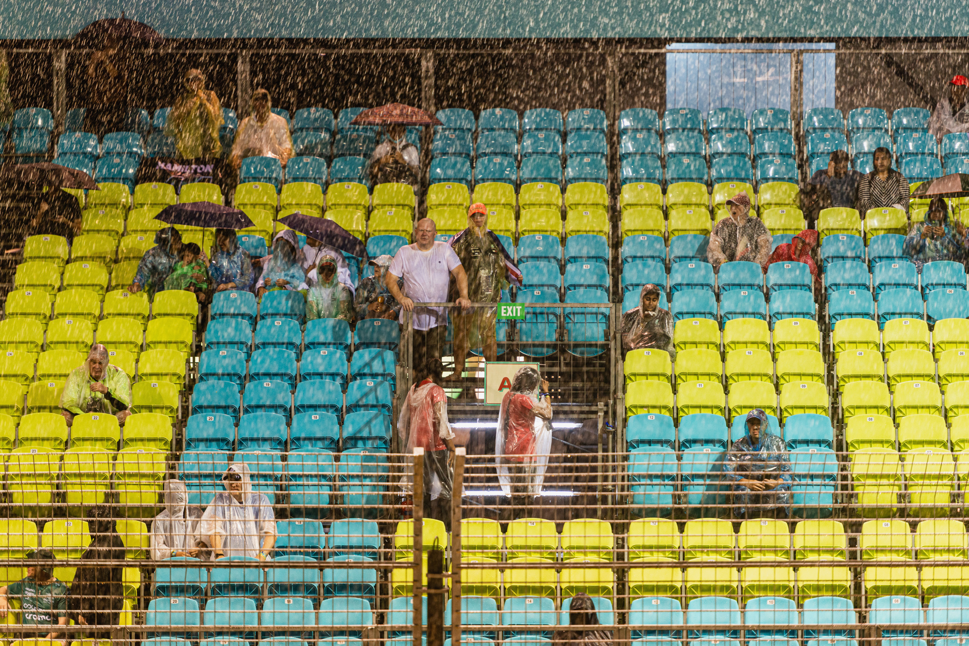 Salida del Gran Premio de Singapur, retrasada por la lluvia