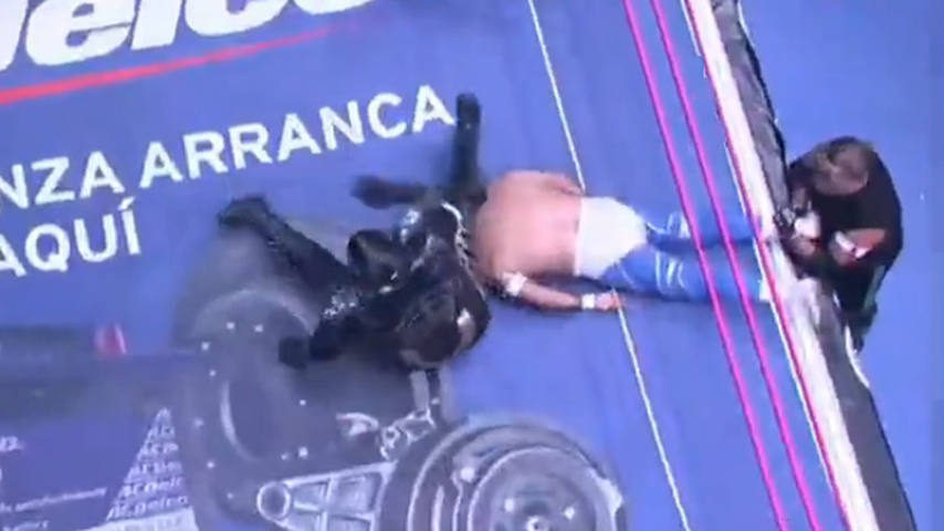 #Video Dejan inconsciente a Blue Panther en función de lucha libre