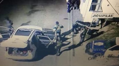 Se enfrentan civiles armados y militares en Chiapas