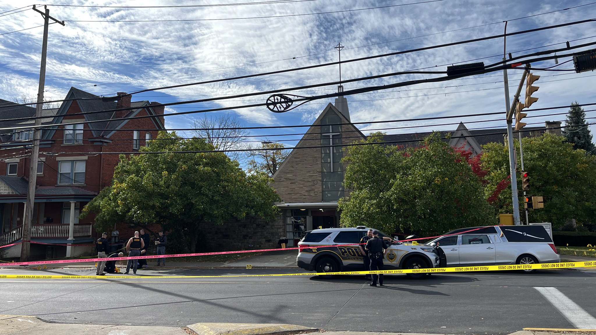 Tiroteo durante funeral en EE.UU. deja seis heridos Tiroteo durante funeral en EE.UU. deja seis heridos