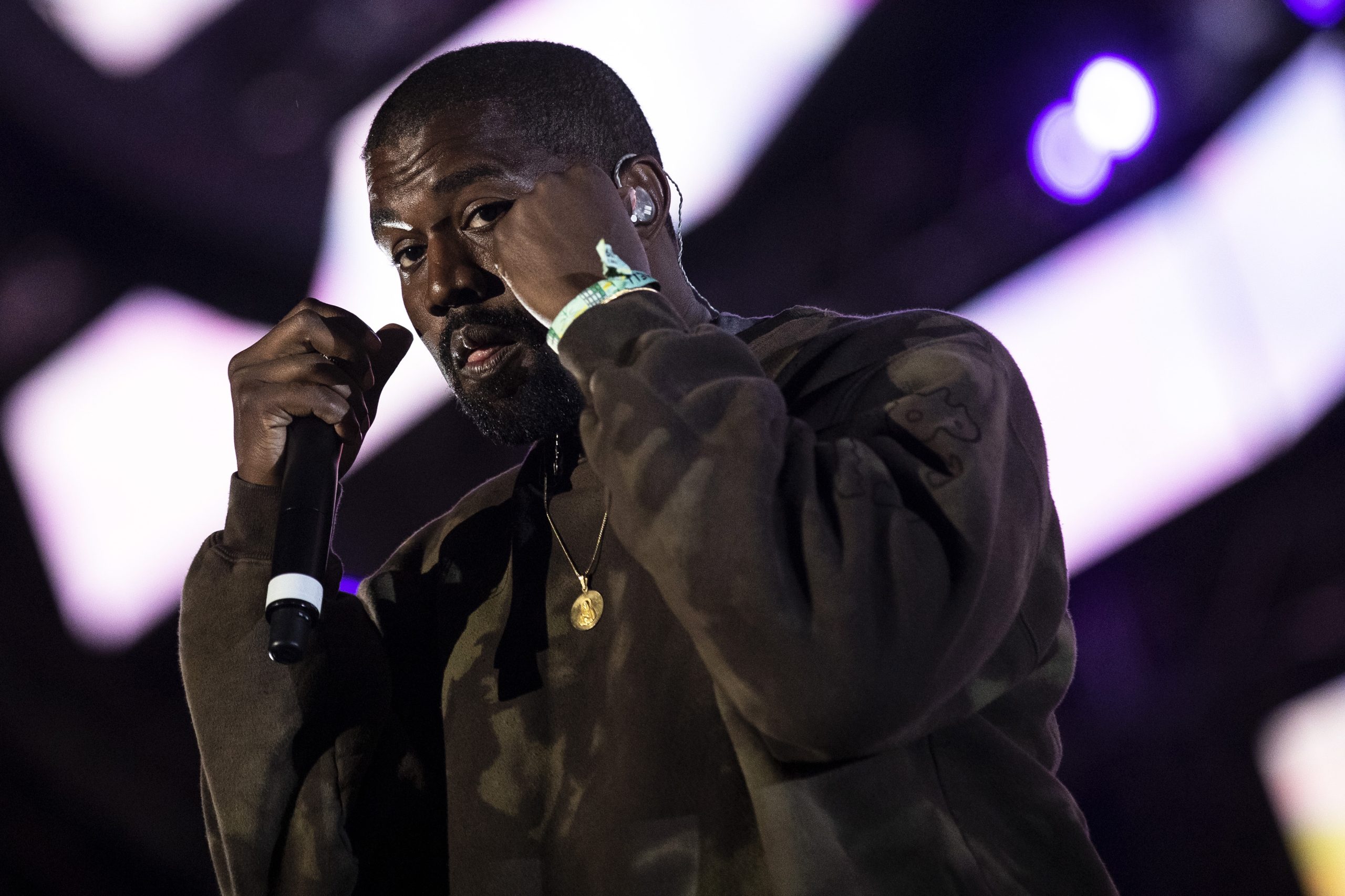Instagram veta a Kanye West durante un mes por “mensajes antisemitas” Instagram veta a Kanye West durante un mes por “mensajes antisemitas”