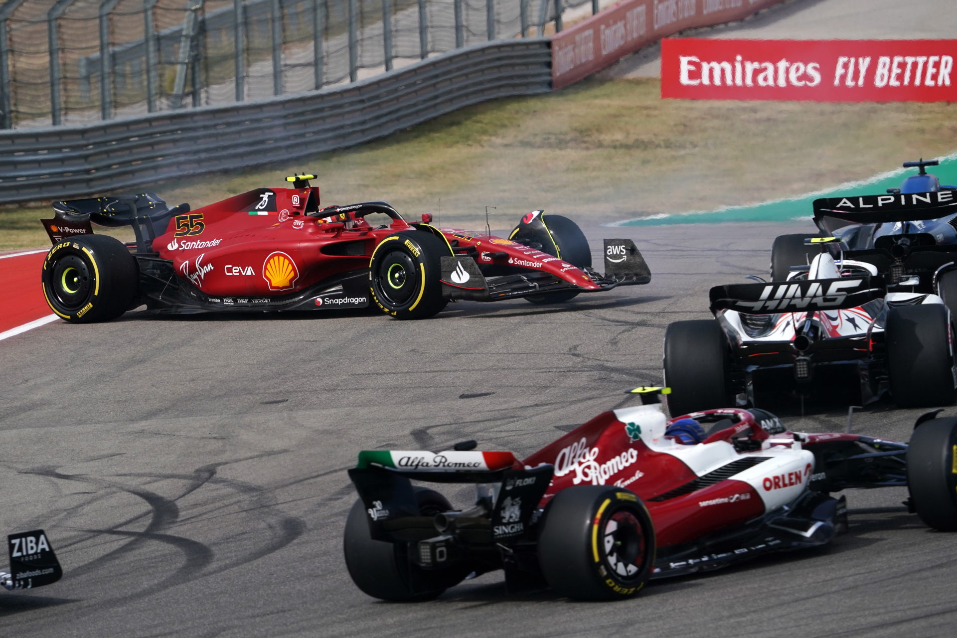 “Llegó Russell como un loco y me dio”, expresa Carlos Sainz tras accidente