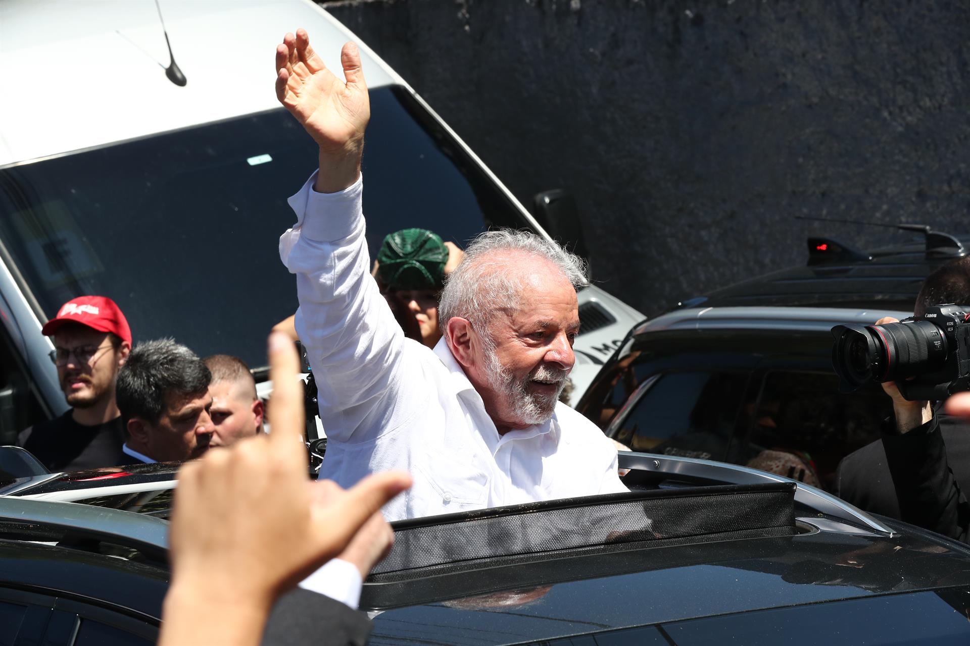 Lula lidera segunda vuelta con 53.9 por ciento, según primer escrutinio en Brasil