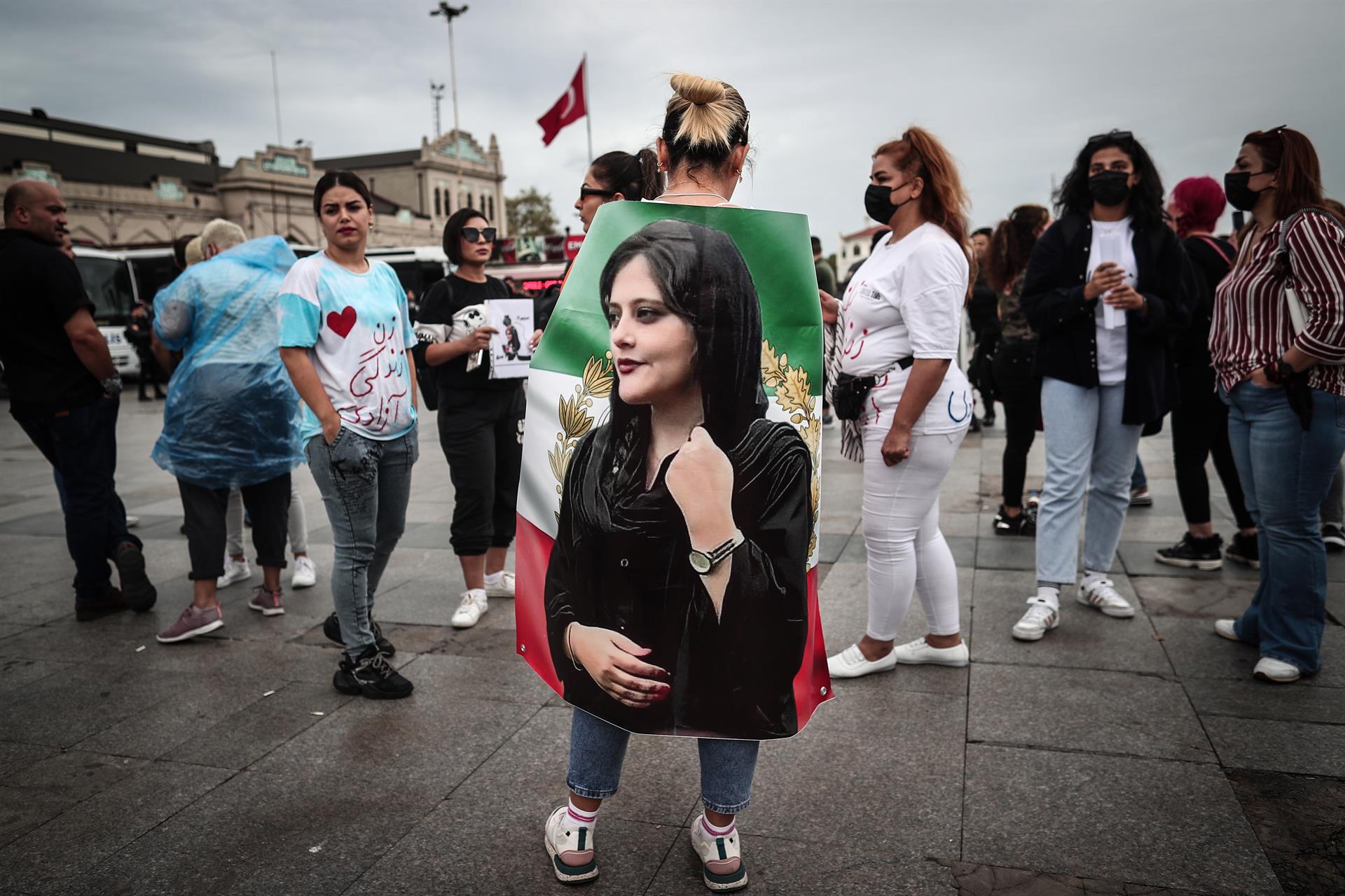 Mahsa Amini murió por enfermedad subyacente, arroja necropsia oficial