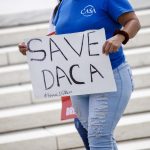 Jueza ordena el regreso a EE.UU. de una mexicana deportada pese a estar protegida por DACA