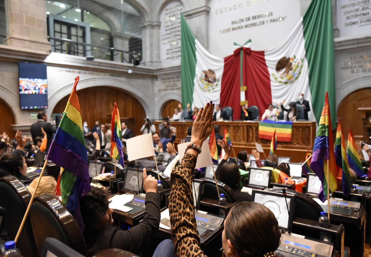 Estado de México aprueba matrimonio entre personas del mismo sexo