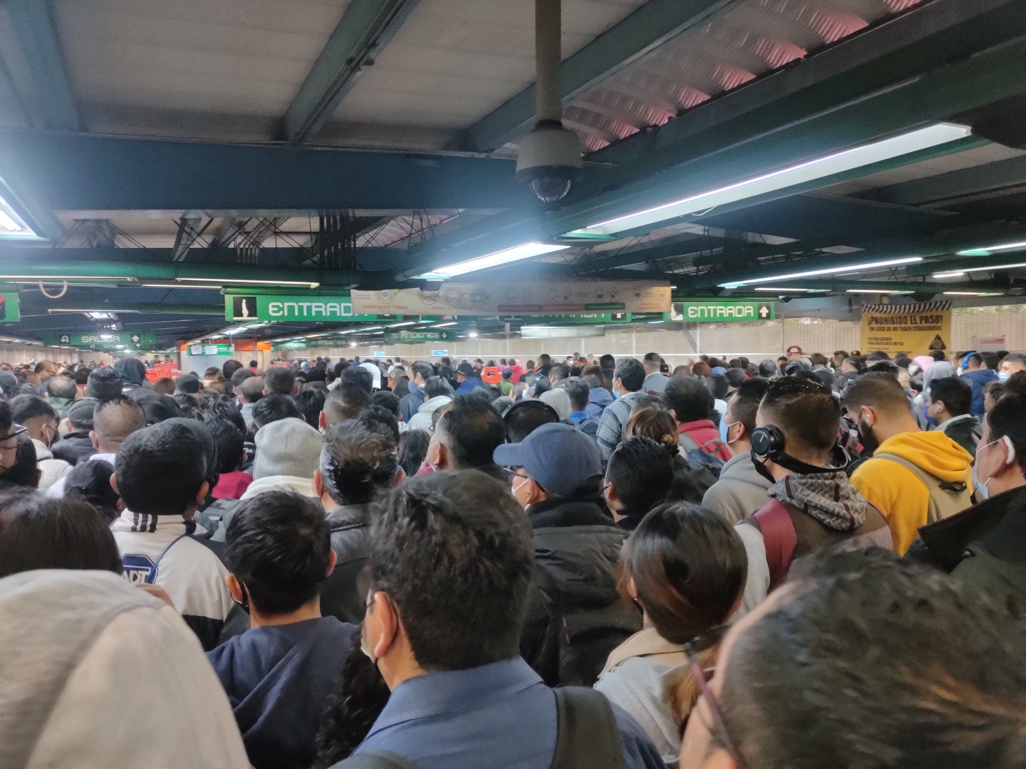 CDMX amanece con lluvias y servicio lento en el Metro CDMX amanece con lluvias y servicio lento en el Metro