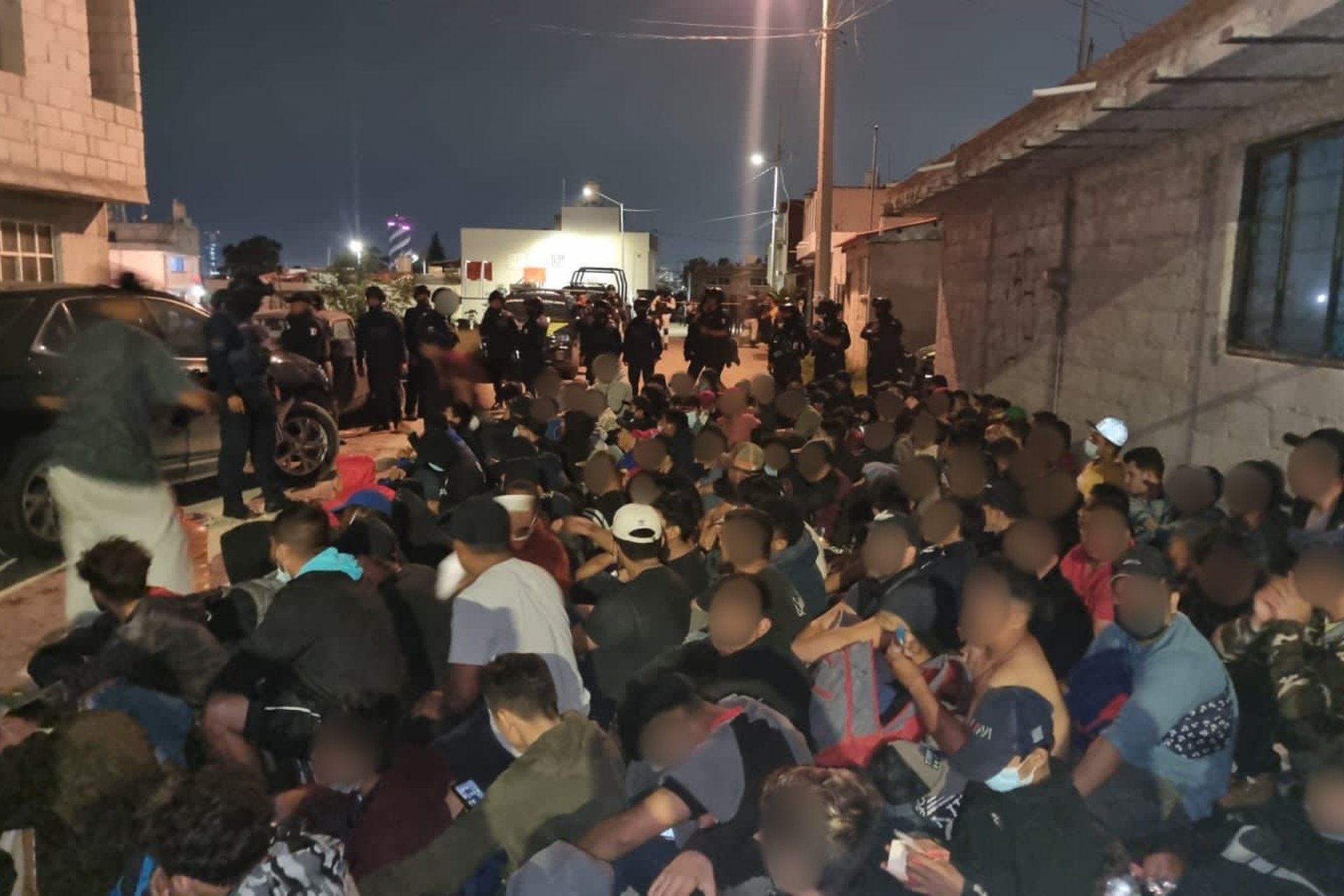 INM asegura a 223 migrantes en Puebla